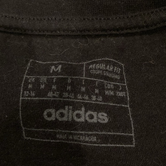 Adidas size medium basic black logo shortsleeved t shirt great condition - Picture 3 of 4